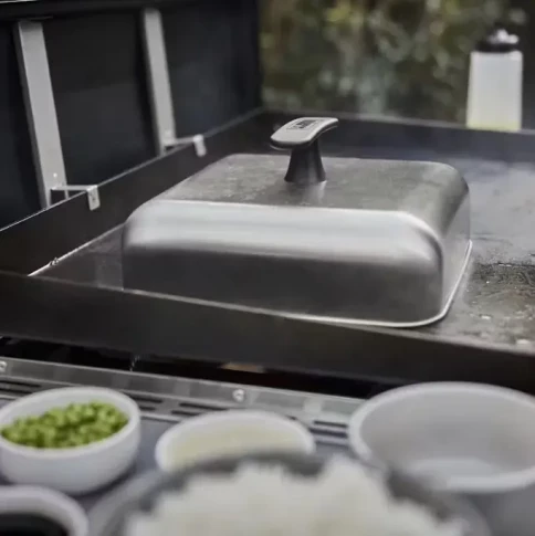 Крышка для жарки Weber  в Нижнем Новгороде